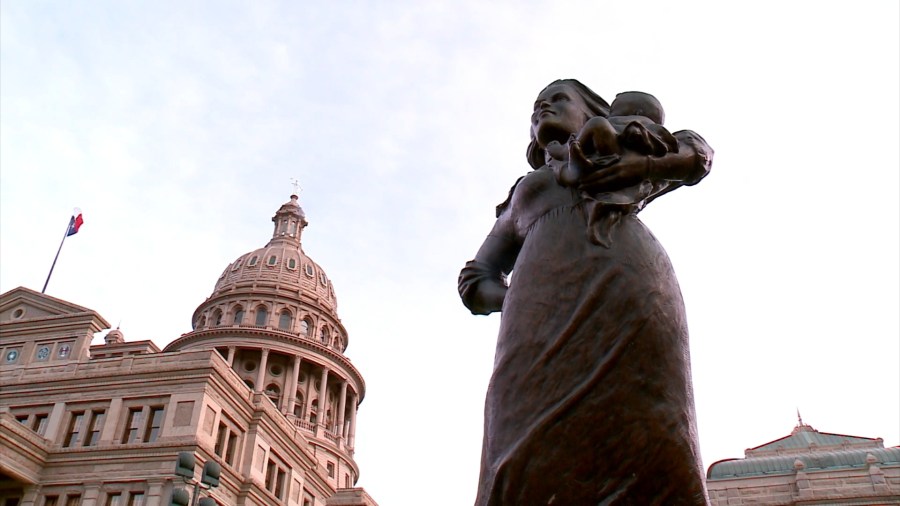 texas pioneer woman monument