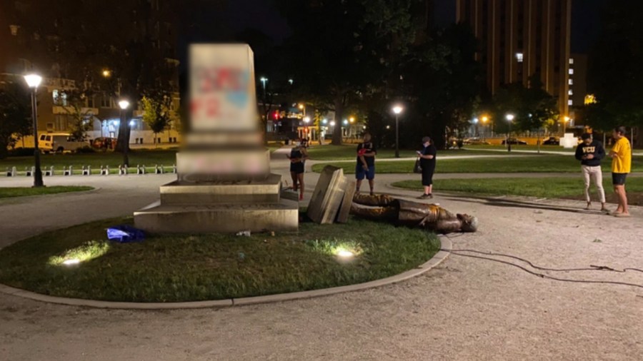 Statue of Confederate General Williams Carter Wickham in Monroe Park on Saturday night